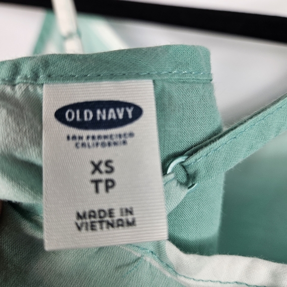 OLD NAVY Suntop Size XS - Picture 3 of 5